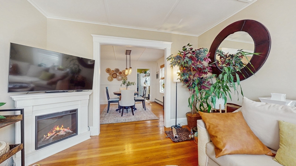 12 Howe St 12