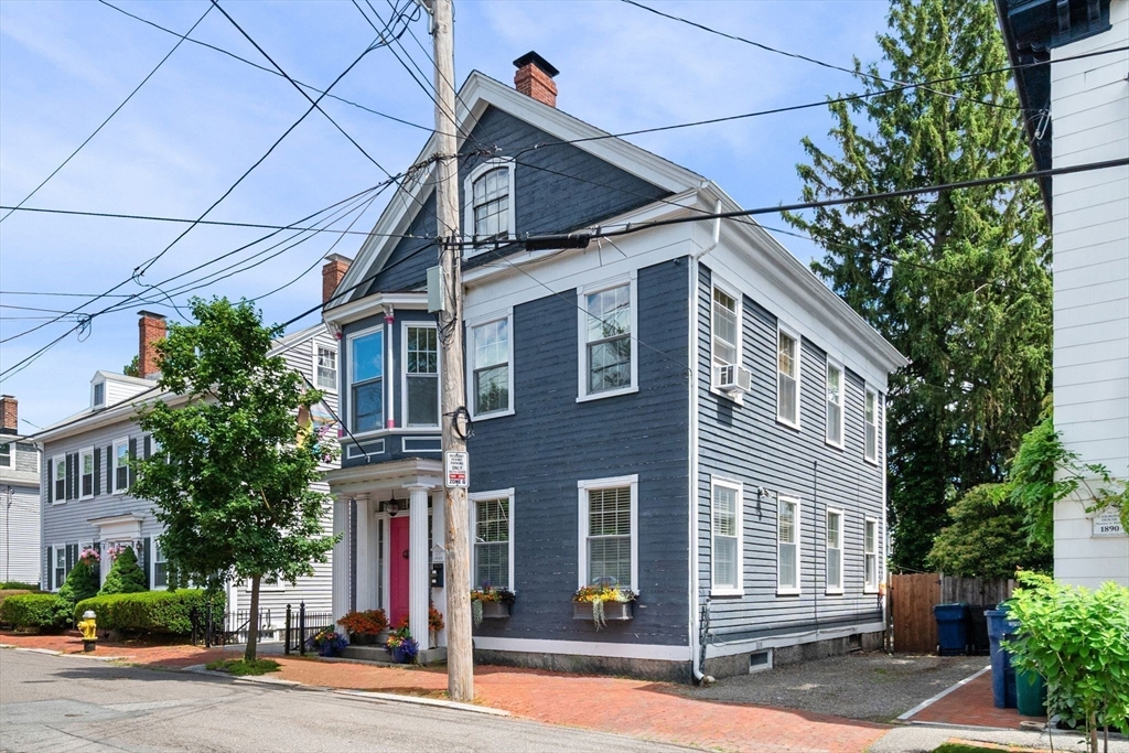 12 Northey St