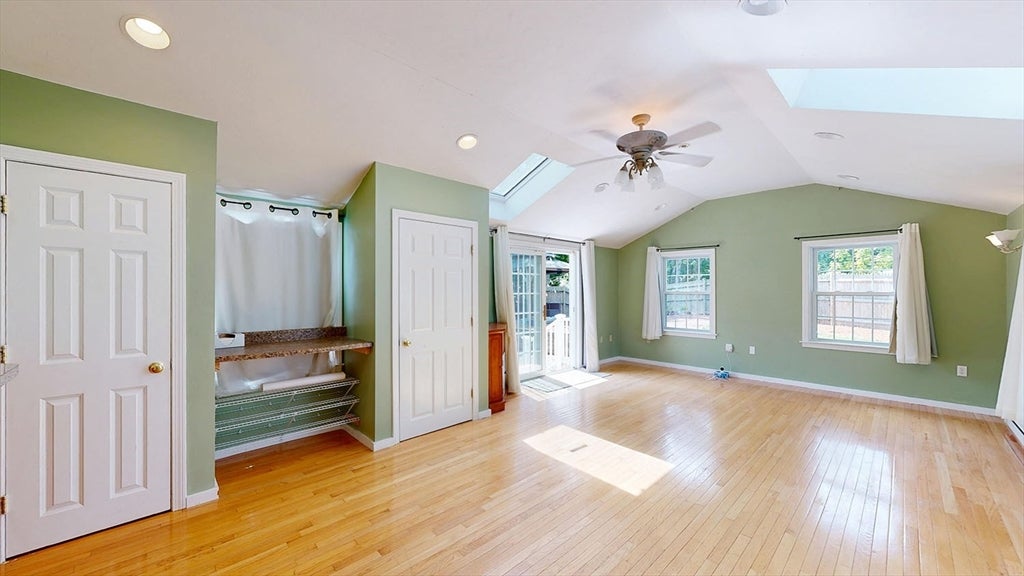 118 Spruce Rd, Norwood, MA, 118 Spruce Rd, Norwood, MA Photo #20