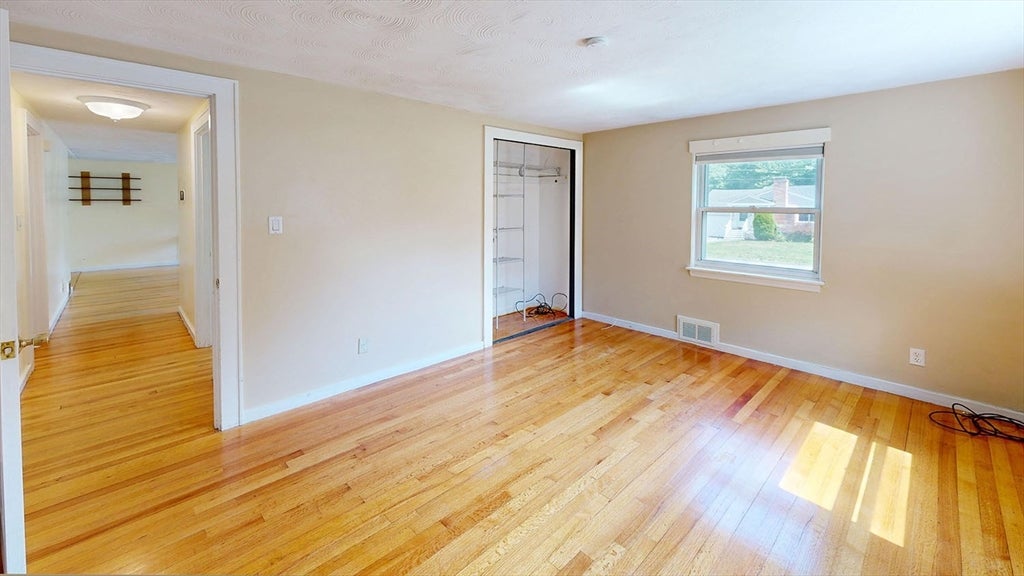 118 Spruce Rd, Norwood, MA, 118 Spruce Rd, Norwood, MA Photo #17