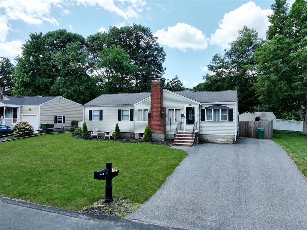 118 Spruce Rd, Norwood, MA, 118 Spruce Rd, Norwood, MA Photo #2