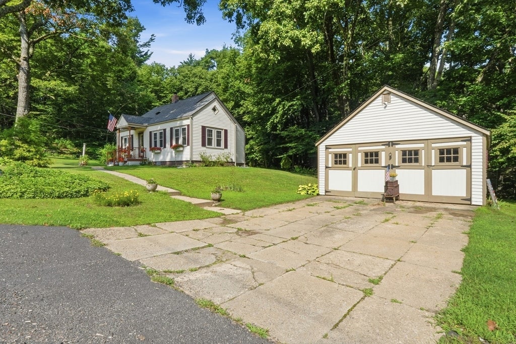 43 Birches Rd