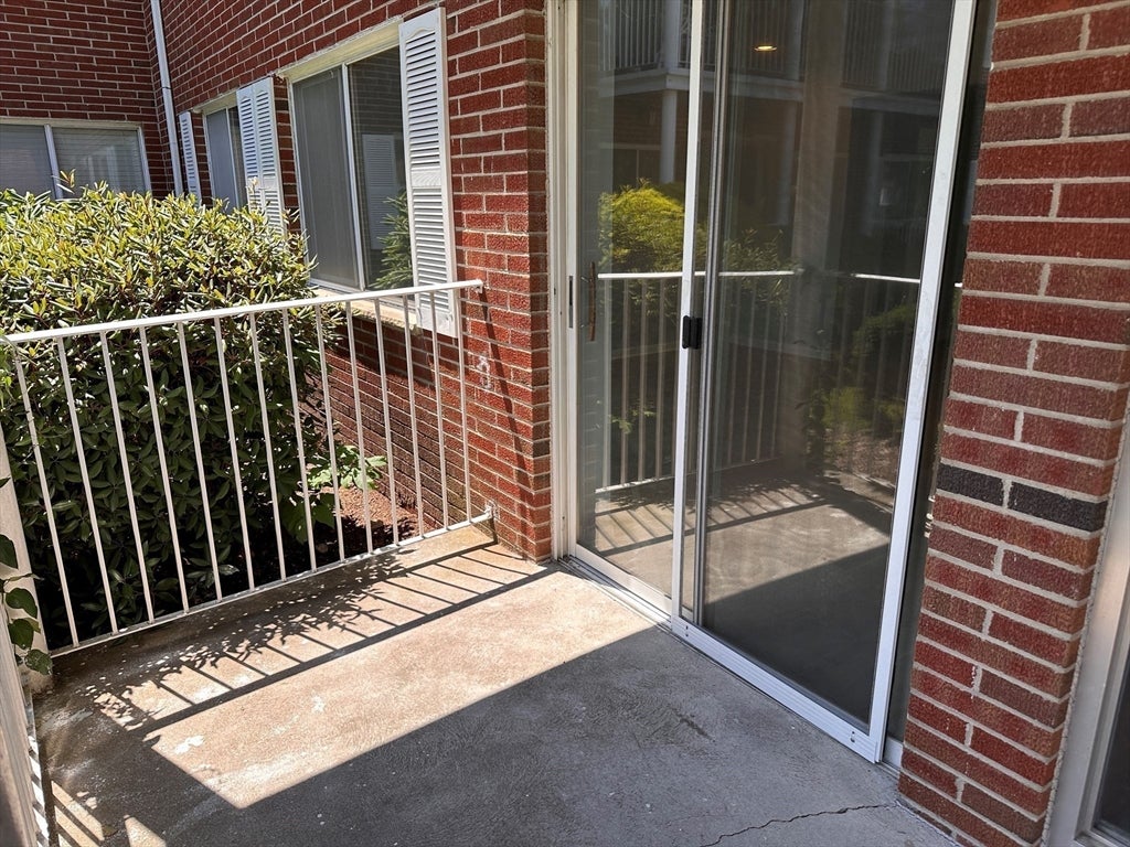 6 Bayberry Drive 1