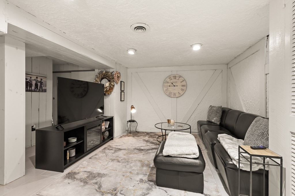258 Lexington St #258, Watertown, MA Photo #15