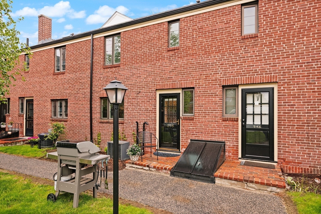 258 Lexington St #258, Watertown, MA Photo #18