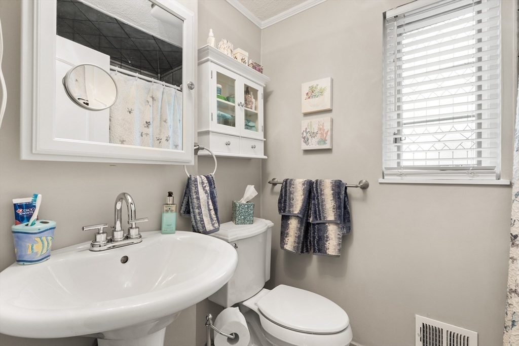 258 Lexington St #258, Watertown, MA Photo #14