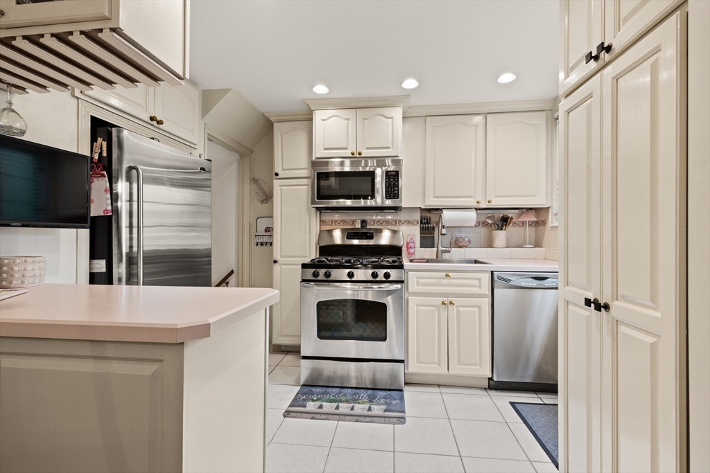 258 Lexington St #258, Watertown, MA Photo #8