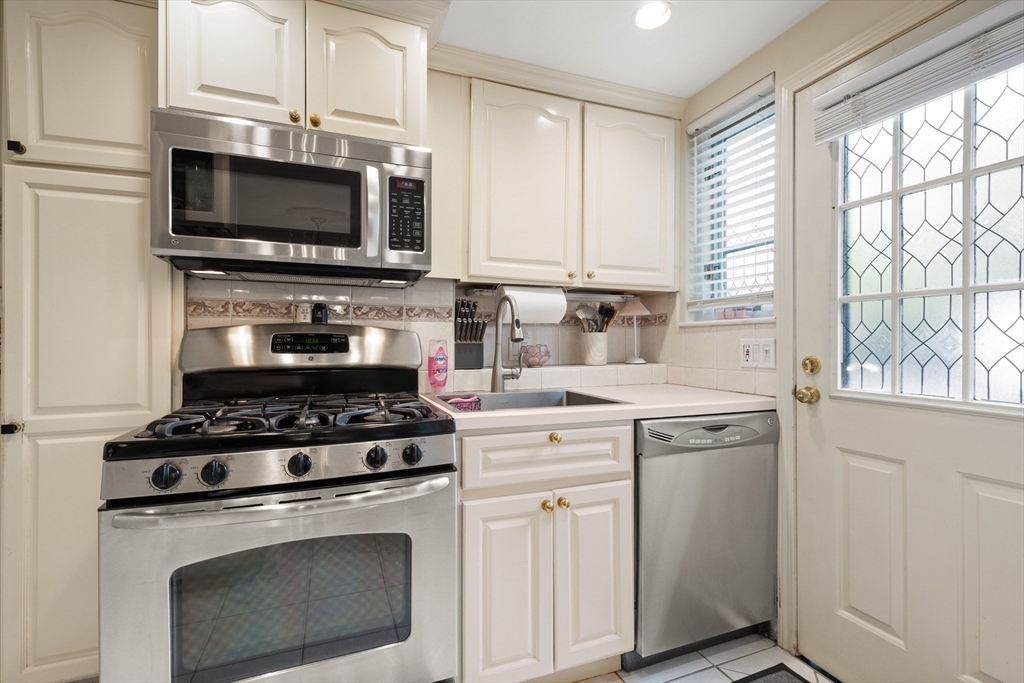 258 Lexington St #258, Watertown, MA Photo #9