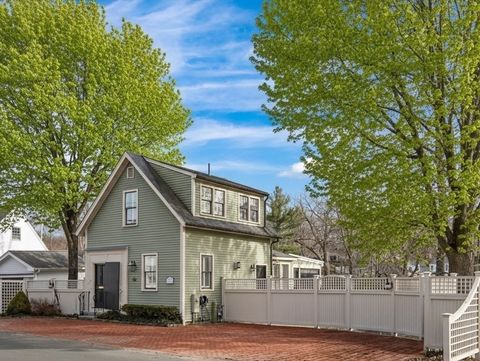 272 North St Hingham MA 02043