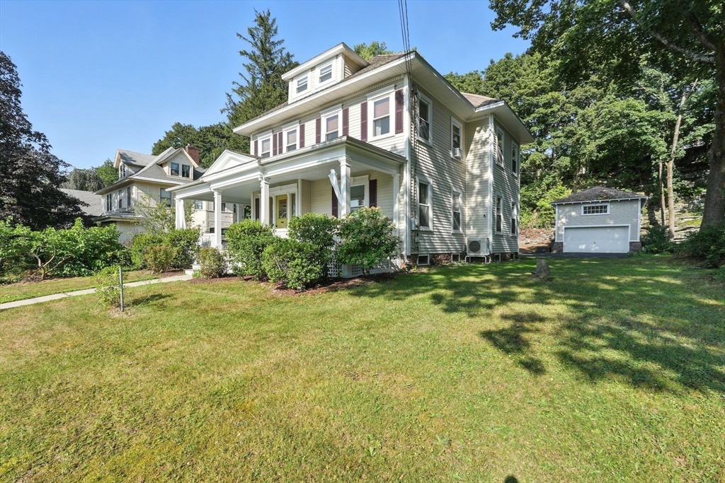 23 James St