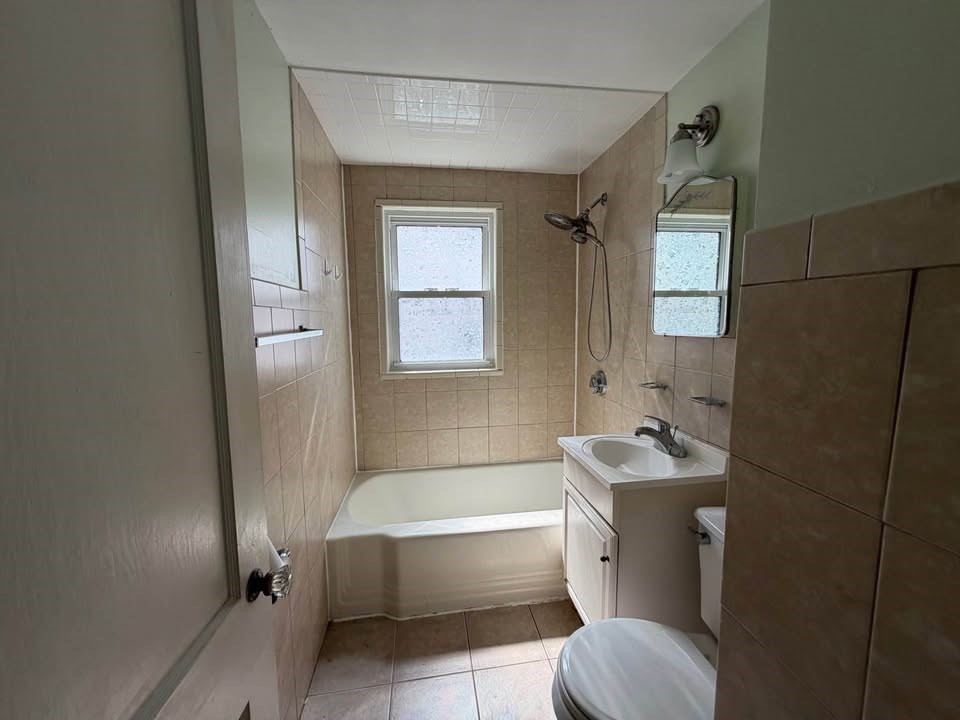36 Barstow St #1, Salem, MA Photo #5