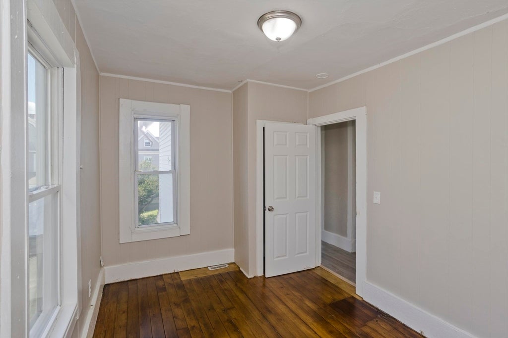 30 Hawthorne St, Springfield, MA, 30 Hawthorne St, Springfield, MA Photo #18
