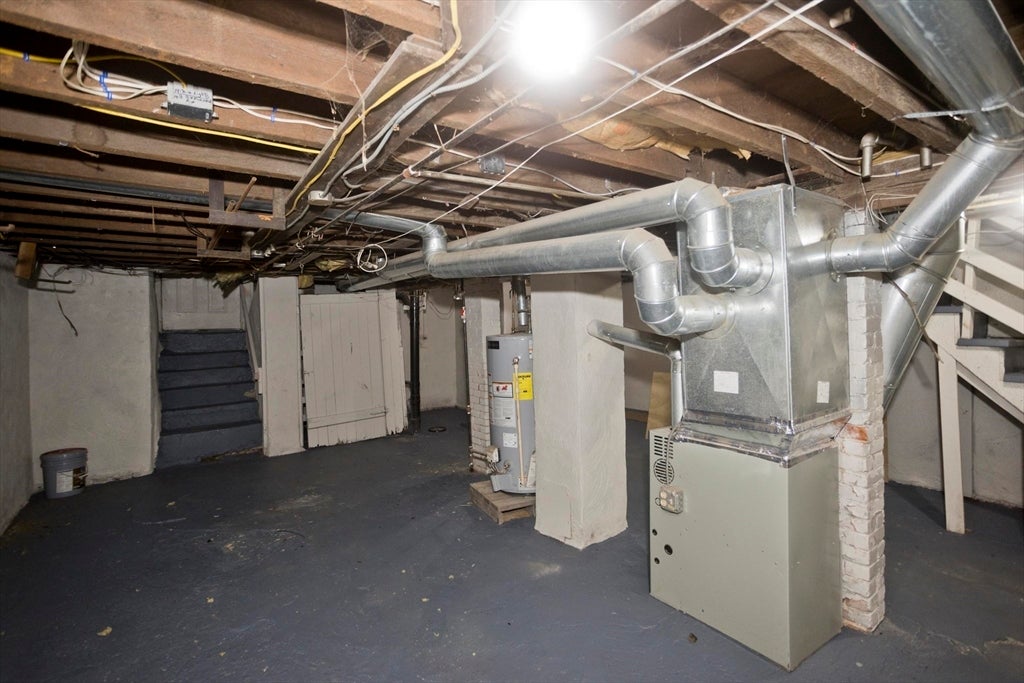 30 Hawthorne St, Springfield, MA, 30 Hawthorne St, Springfield, MA Photo #25