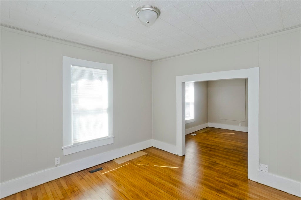 30 Hawthorne St, Springfield, MA, 30 Hawthorne St, Springfield, MA Photo #8