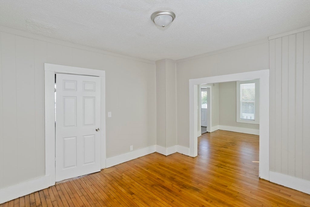 30 Hawthorne St, Springfield, MA, 30 Hawthorne St, Springfield, MA Photo #7