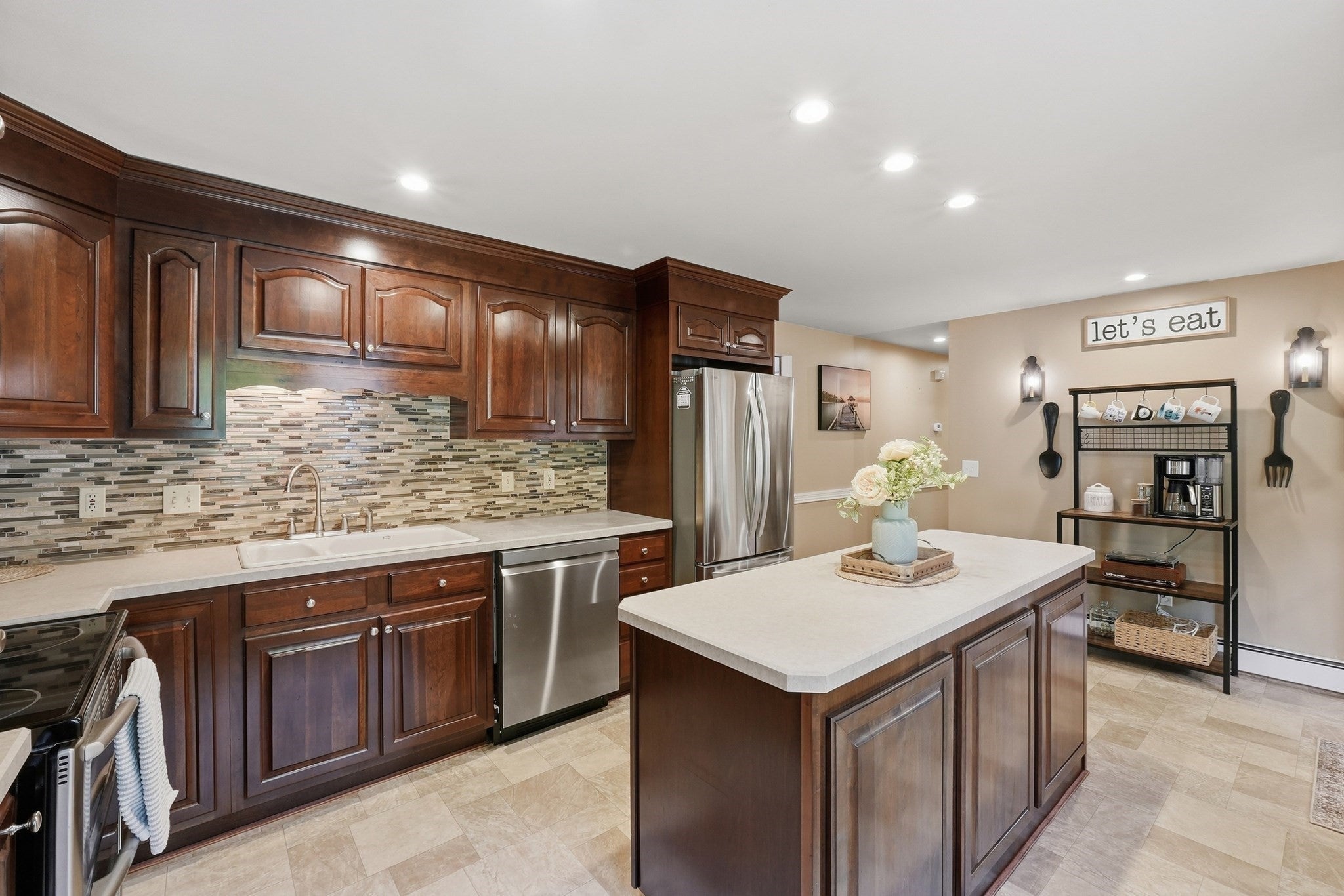 107 Cedar St, Sturbridge, MA, 107 Cedar St, Sturbridge, MA Photo #6