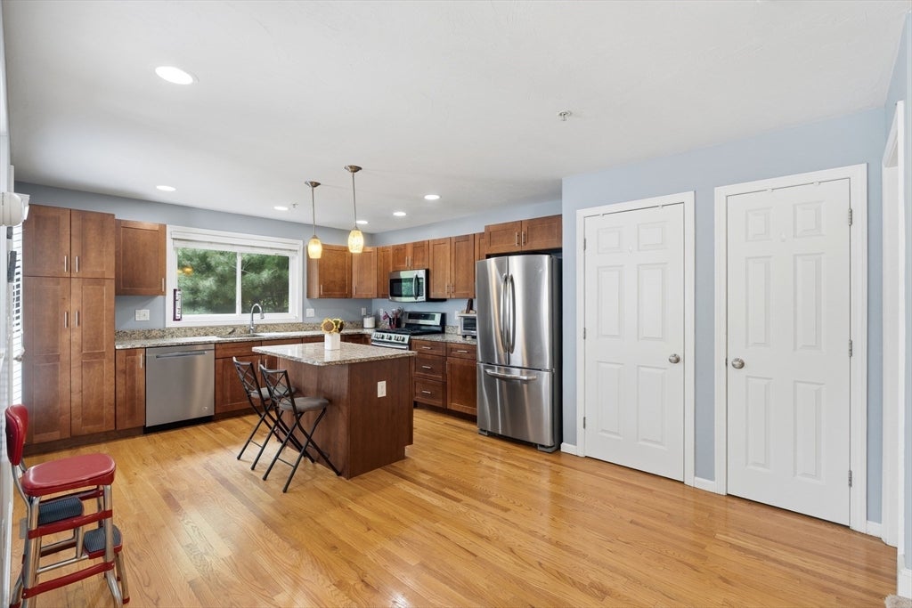 23 Governors Way #D, Milford, MA Photo #10