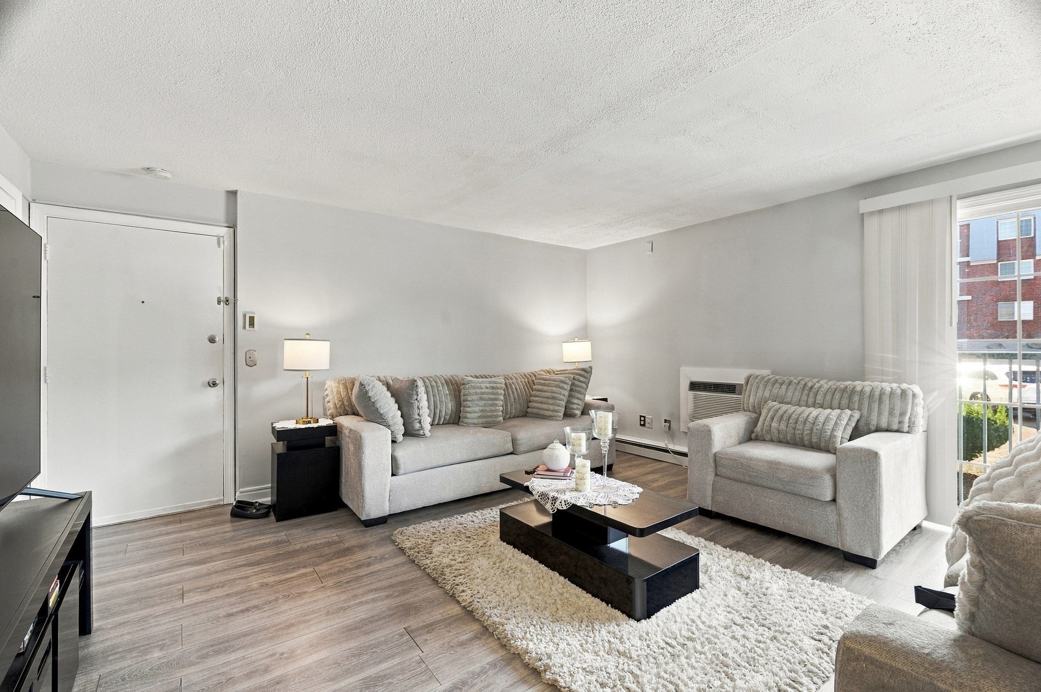 300 Smithfield Rd 1-5