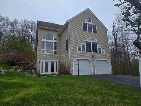 7 Tree Top Way Methuen MA 01844