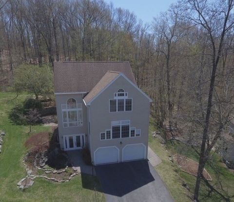 7 Tree Top Way Methuen MA 01844
