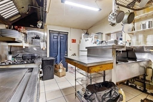 27 Washington St #27, Gloucester, MA, 27 Washington St #27, Gloucester, MA Photo #7