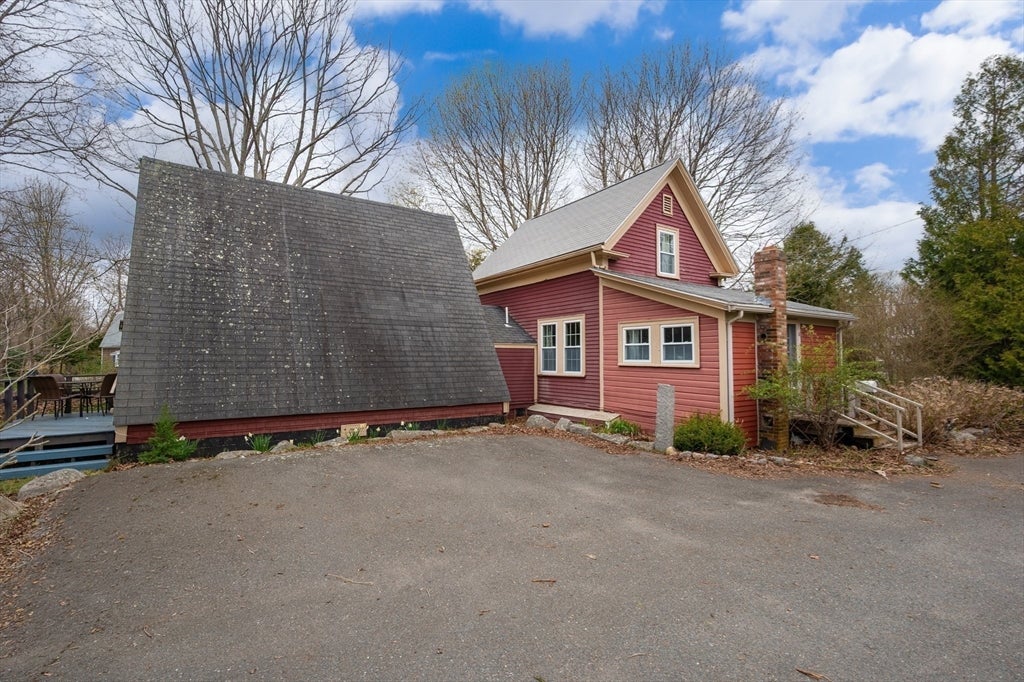 4 Toomey Lane