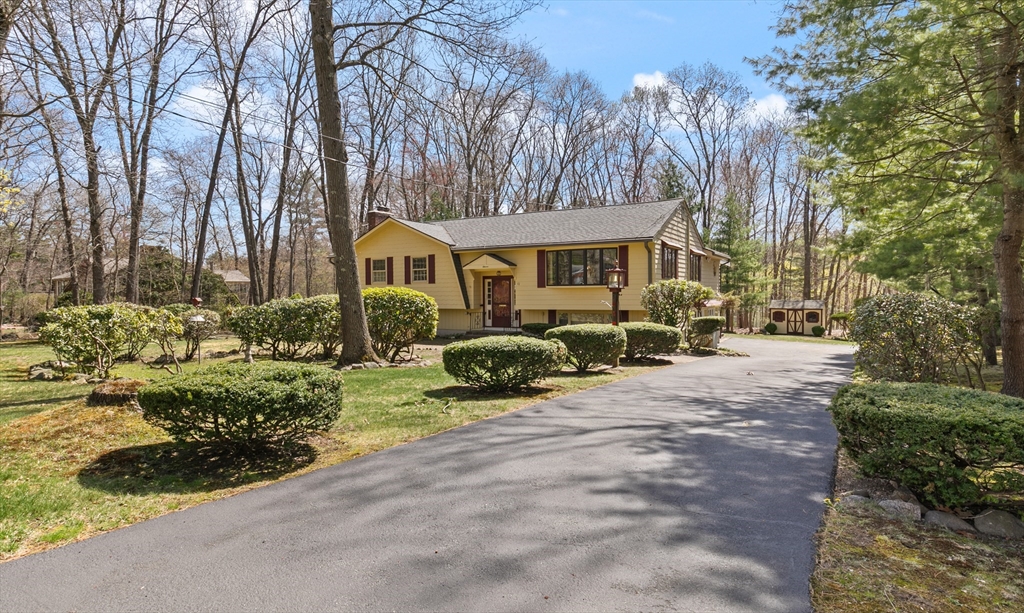 11 Strawberry Hill Lane