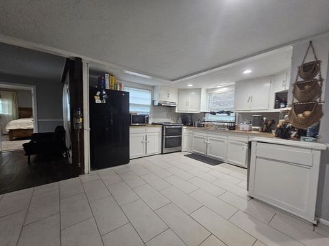1326 Main St Leicester MA 01524