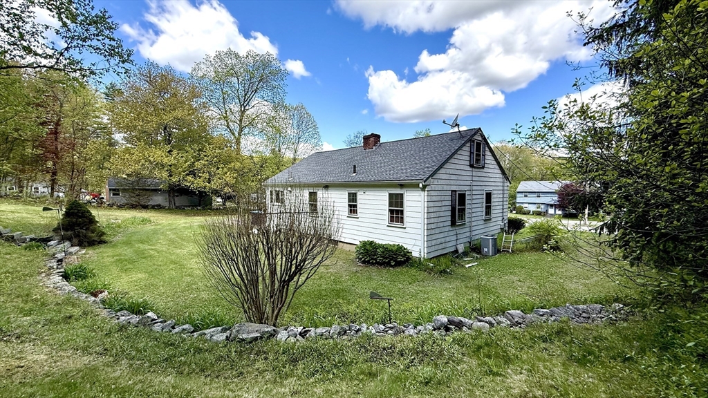 81 Clinton Rd