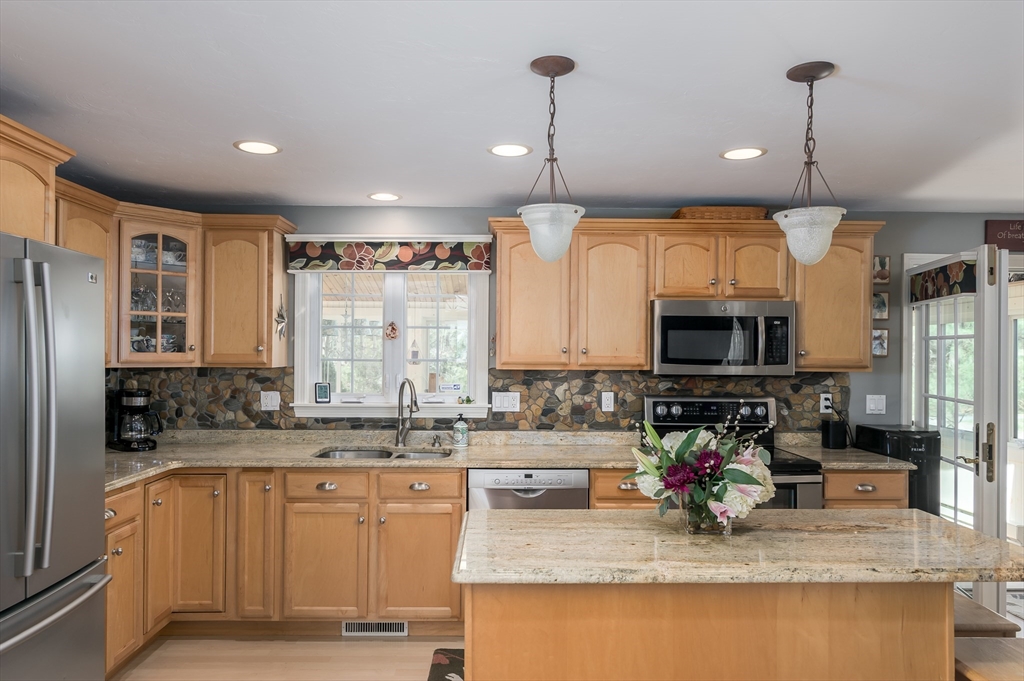 7 Basswood Circle