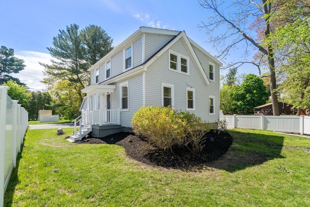 1360 Great Plain Ave, Needham, MA Photo #31
