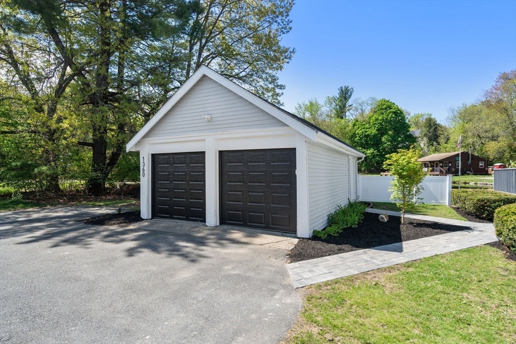 1360 Great Plain Ave, Needham, MA Photo #34