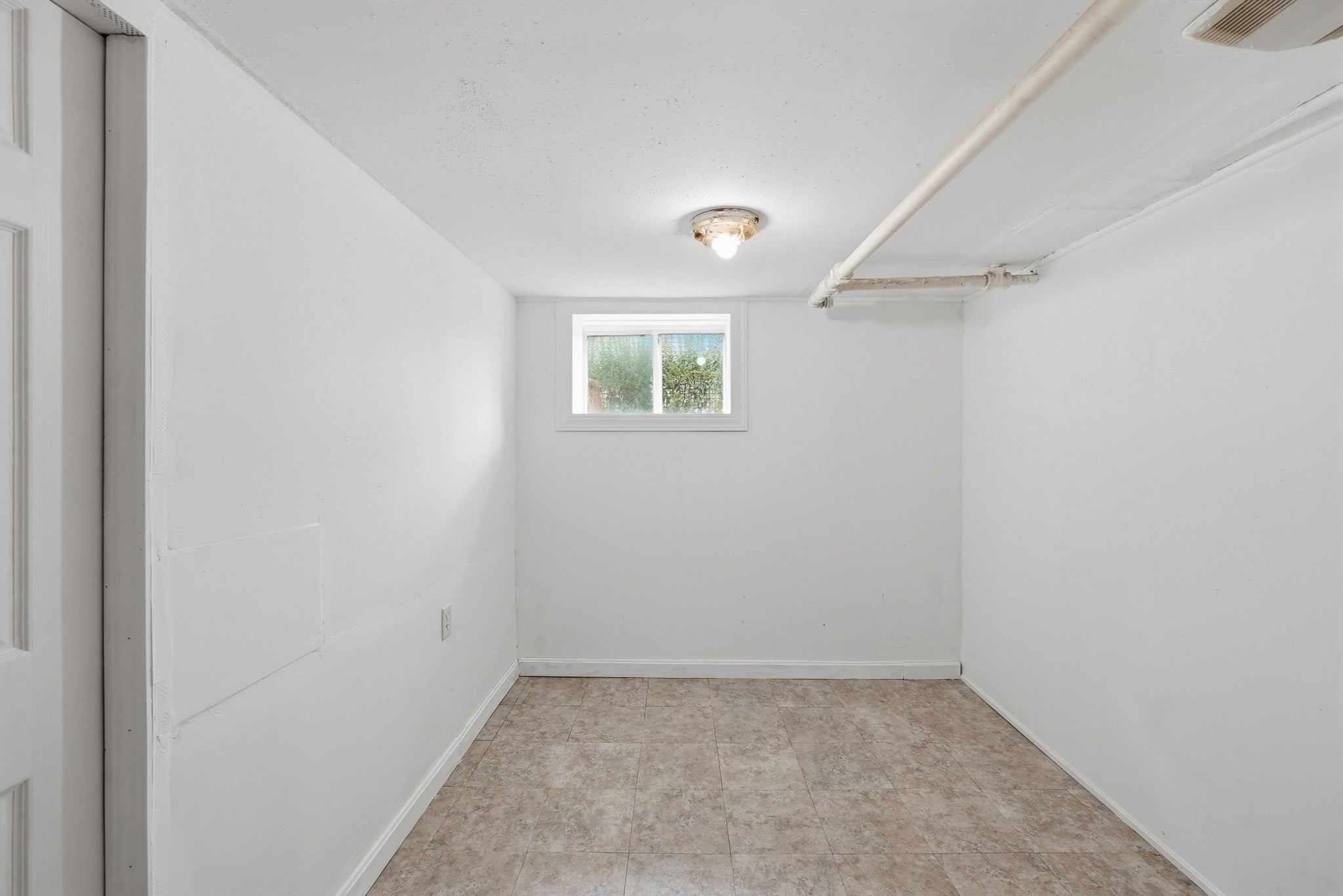 165 Fairmont Ave, Worcester, MA, 165 Fairmont Ave, Worcester, MA Photo #24
