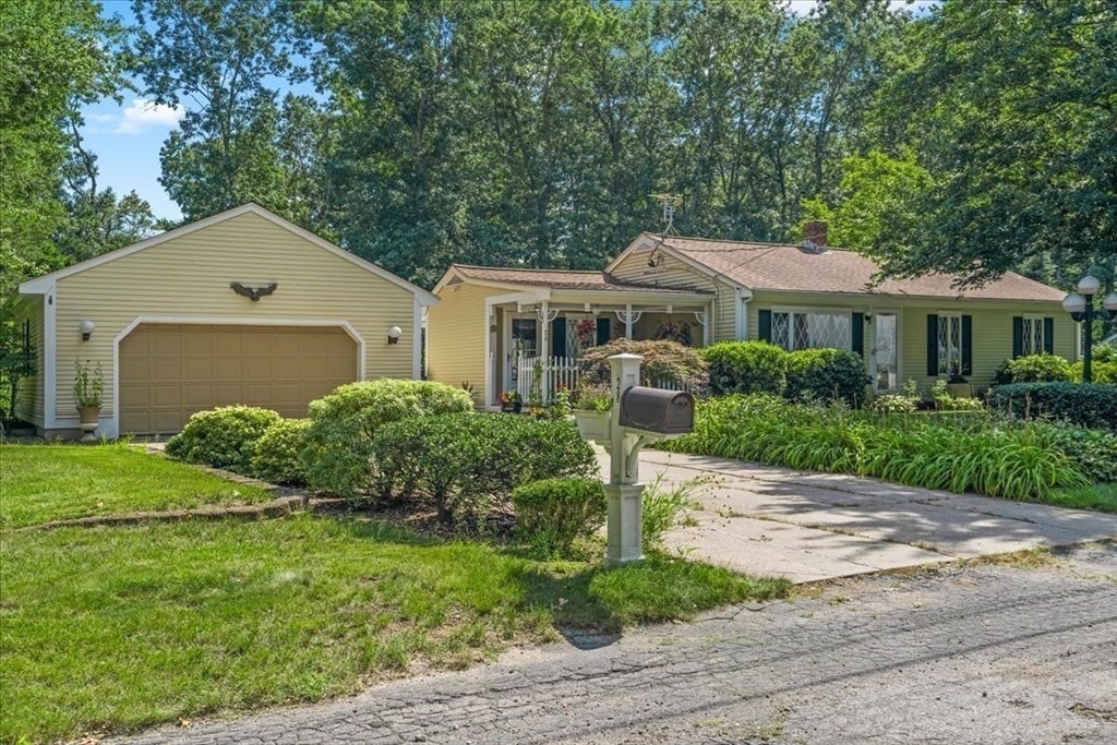 28 Lawrence Rd