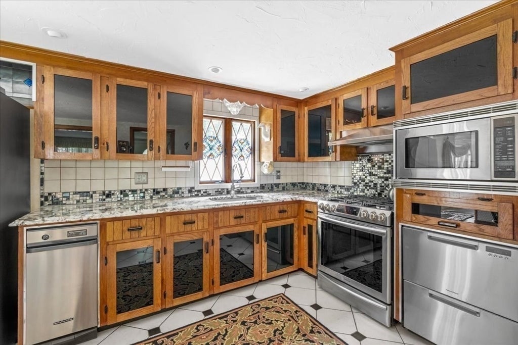 28 Lawrence Rd, Halifax, MA, 28 Lawrence Rd, Halifax, MA Photo #12