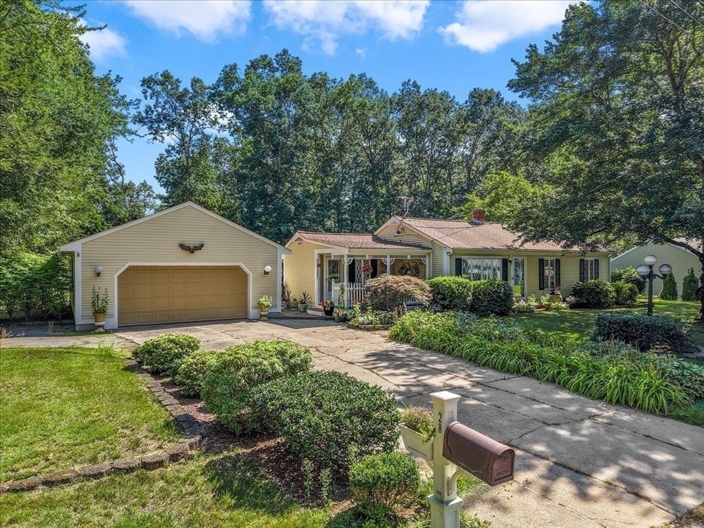 28 Lawrence Rd