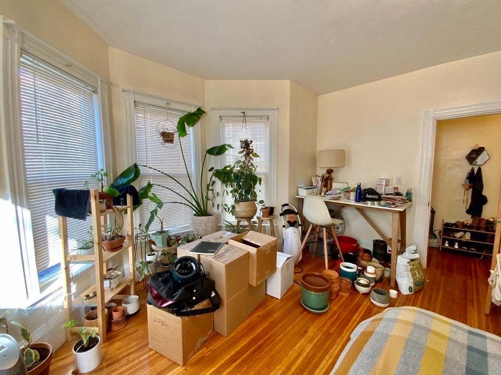 39 Benton Rd 1