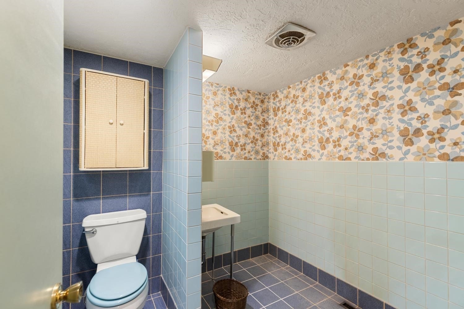 1748 Trapelo Rd, Waltham, MA Photo #28
