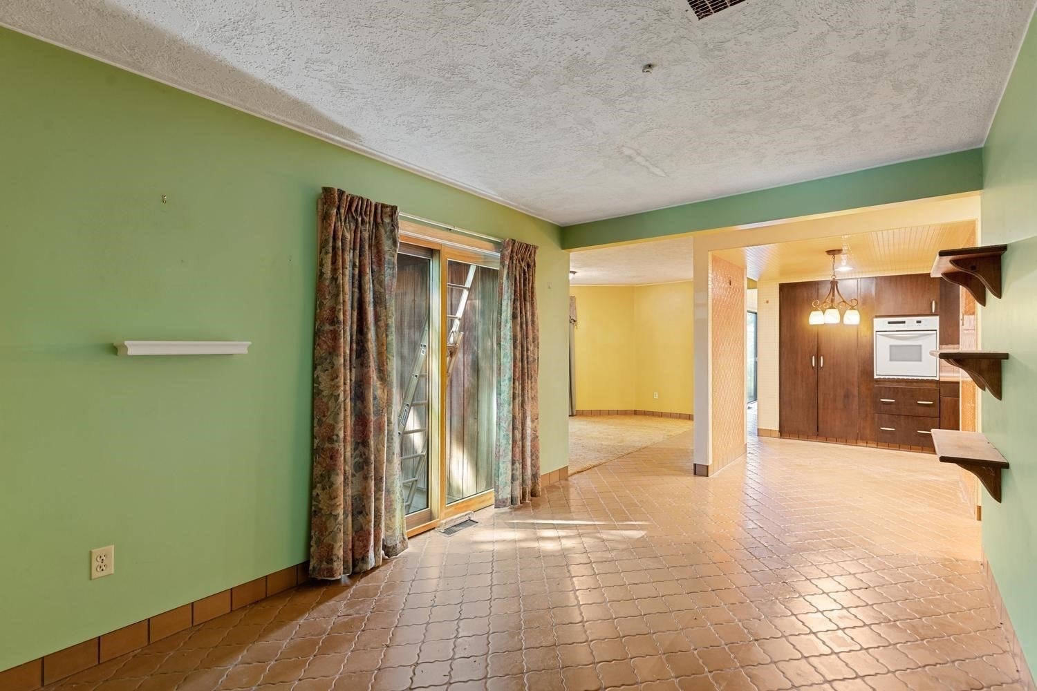 1748 Trapelo Rd, Waltham, MA Photo #26