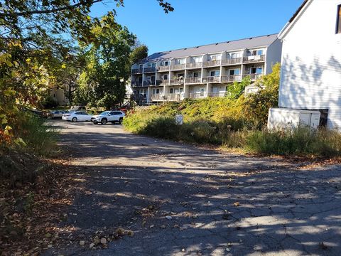 18-24 River St 1 Hudson MA 01749