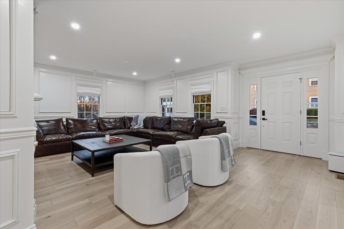 959 Chestnut Street, Newton, MA, 959 Chestnut Street, Newton, MA Photo #9