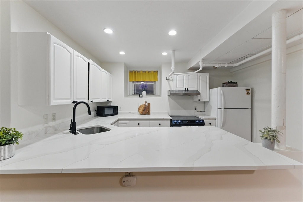 16 Garrison Rd 7