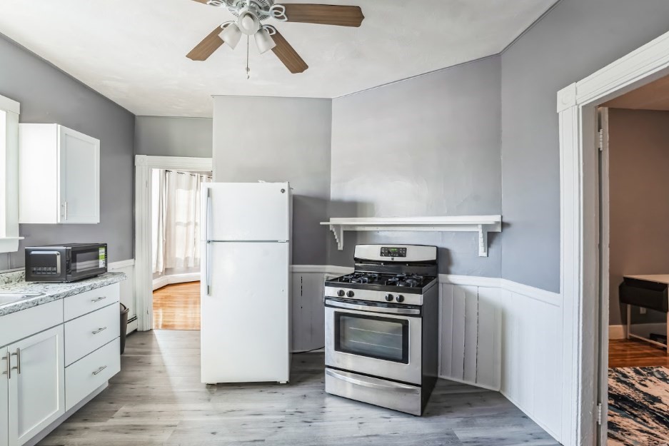 Click for 19 Harrison St #2, Somerville, MA slideshow