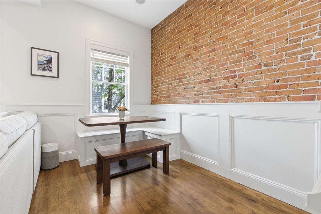 7 Mystic Street 2