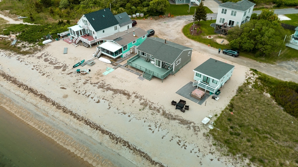 28 Cove St