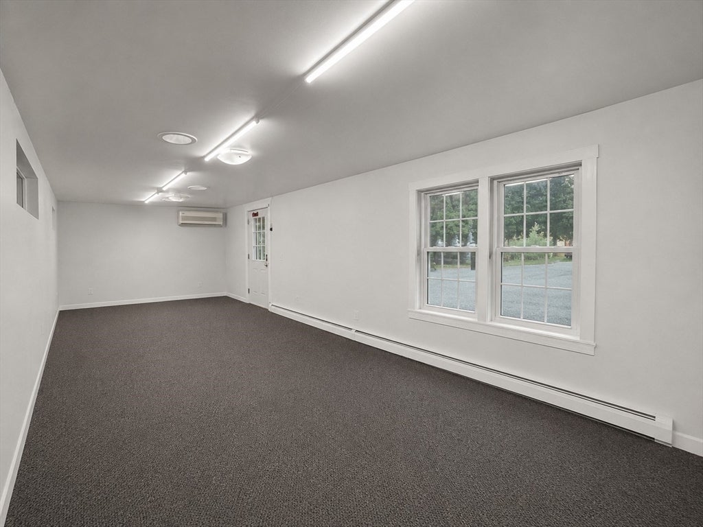 690 Taunton Ave