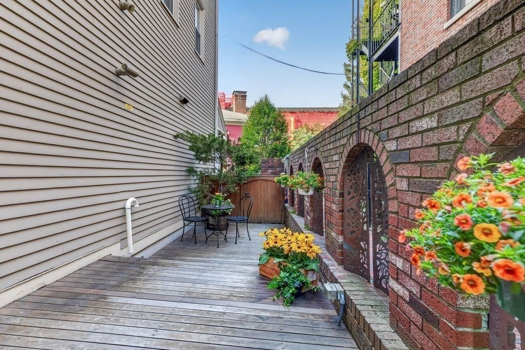 56 Park Street, Boston, MA Photo #16
