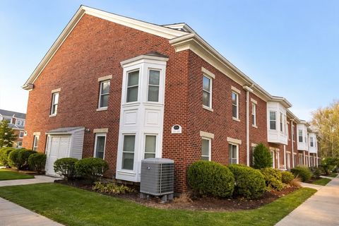 Photo of 154 Quincy Shore Drive #36, Quincy, MA 02171 (MLS # 73486947)