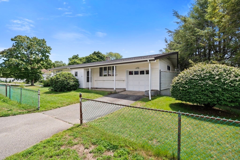 71 Hamilton St, Saugus, MA Photo #20