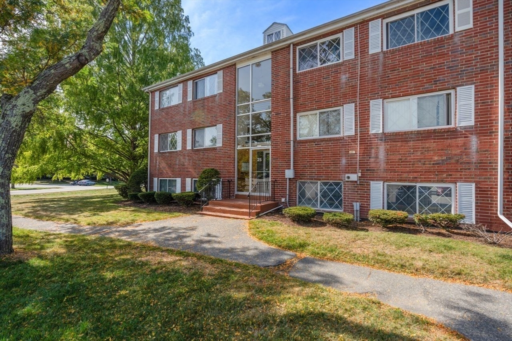 25 Fernview Avenue 8